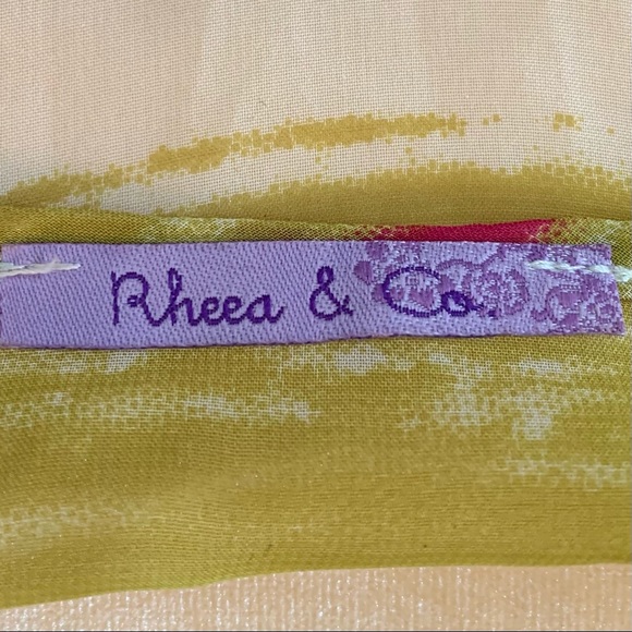 Rheea sheer cinch side v neck blouse sz S - Picture 5 of 6